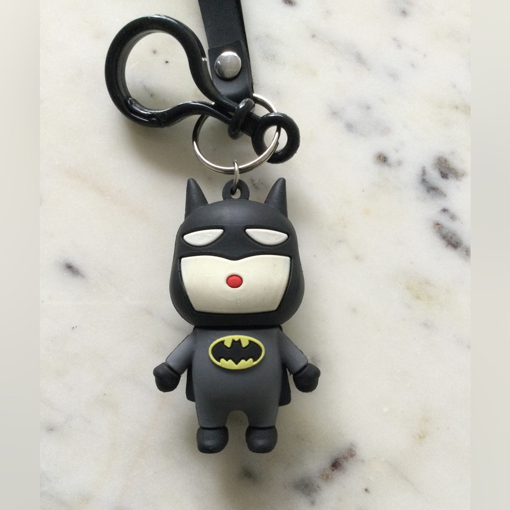 Batman Keychain - Picture 2 of 9